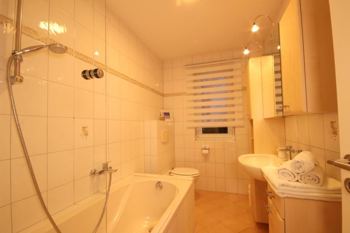 Ferienwohnung Britta Sellin  Esterno foto